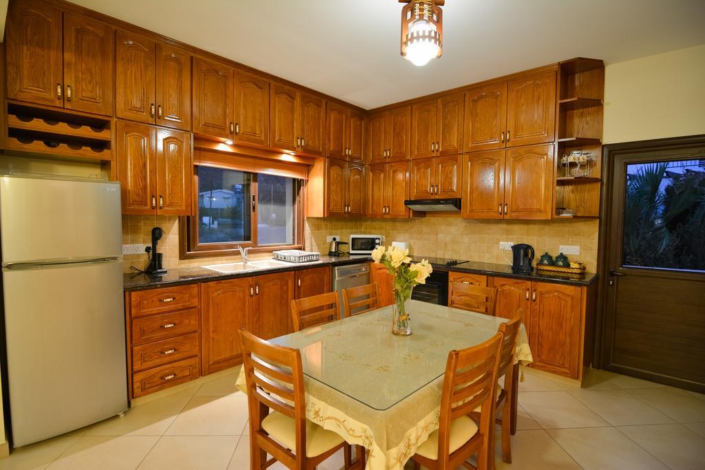 Kalli Villa โพมอส ภายนอก รูปภาพ